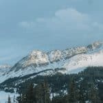 Photo Snow-capped mountains